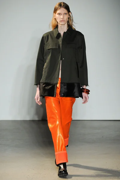 Look 19